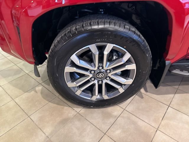 New 2025 Toyota 4Runner Limited image 3