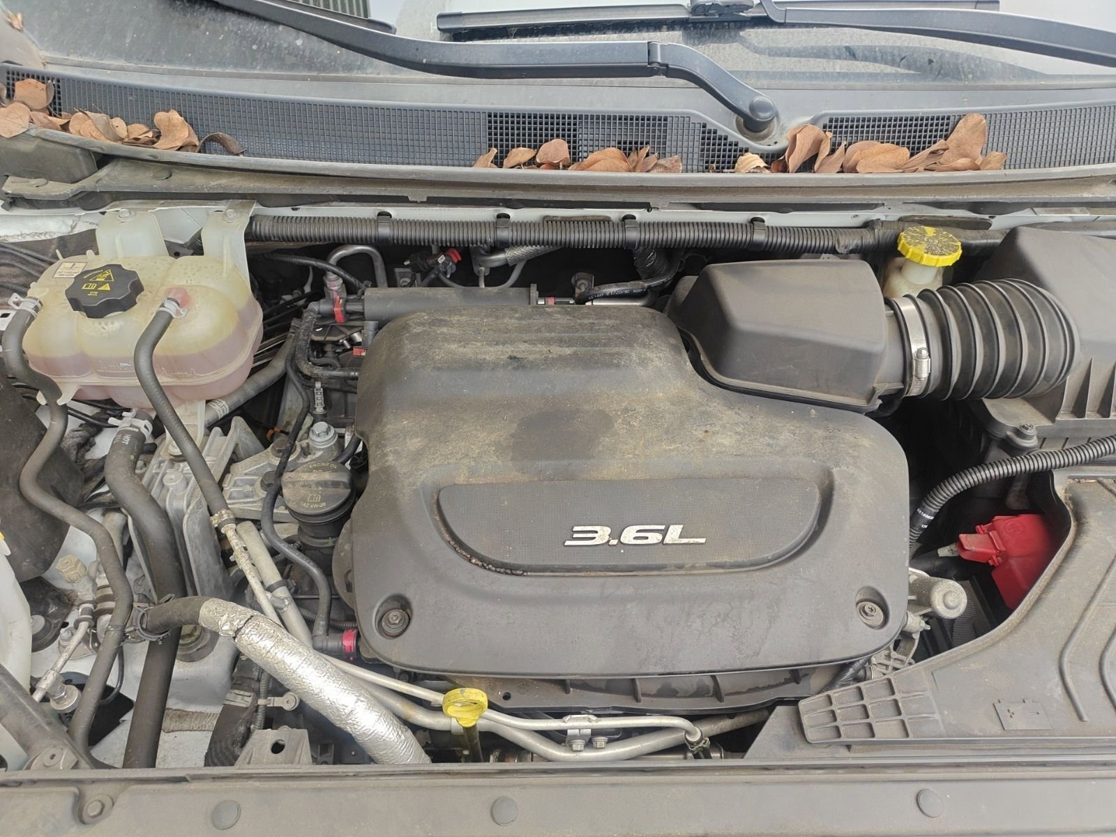 Used 2017 Chrysler Pacifica Touring-L Plus w/ Advanced Safetytec Group image 9