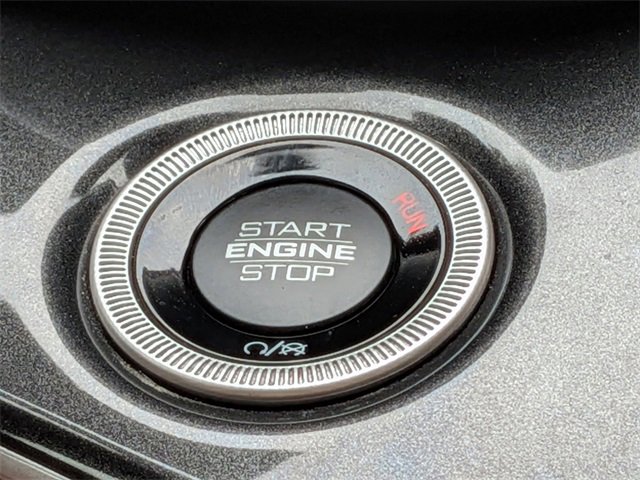 Used 2023 Jeep Grand Cherokee Altitude image 36