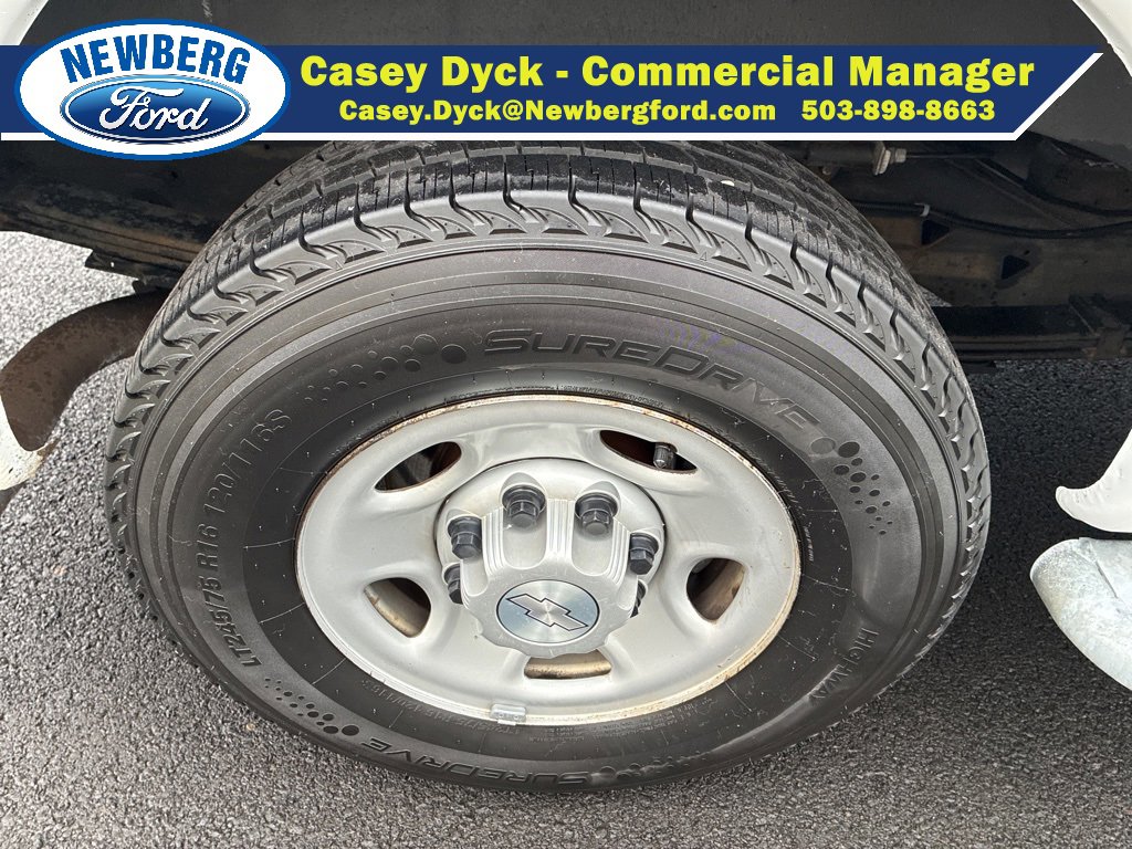 Used 2018 Chevrolet Express 2500 w/ Driver Convenience Package image 10