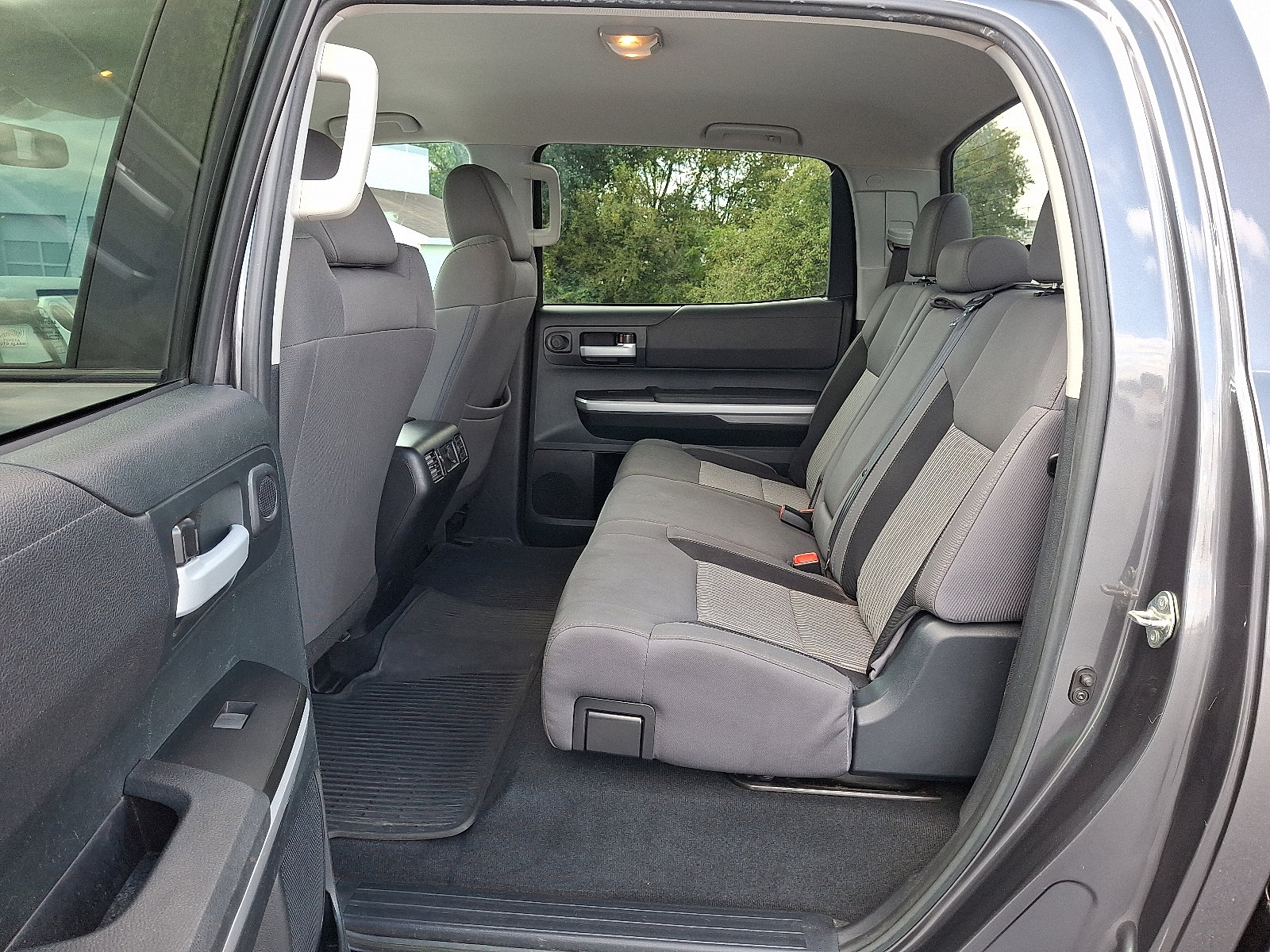 Used 2016 Toyota Tundra SR5 image 11