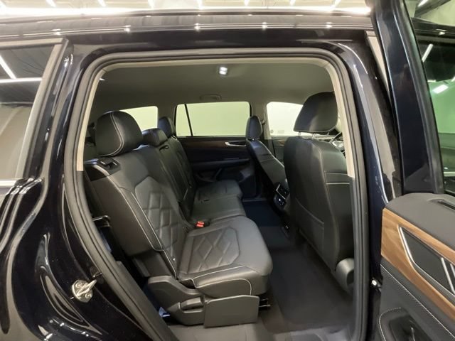 Used 2025 Volkswagen Atlas SE FWD image 25