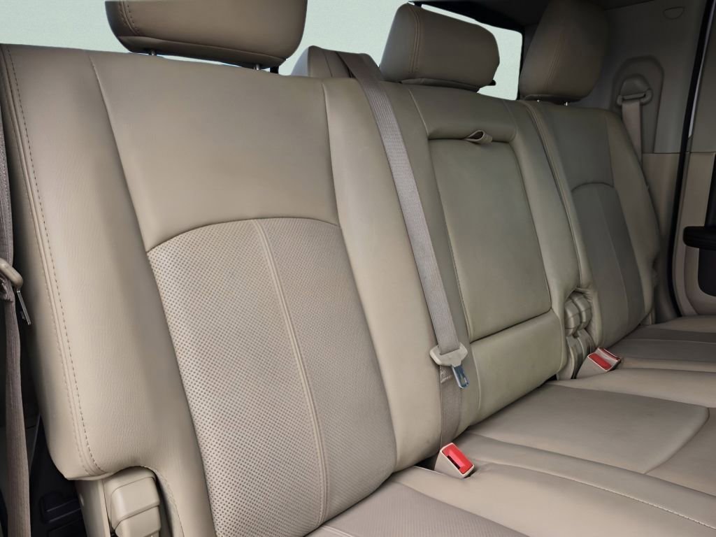 Used 2018 RAM 2500 Laramie w/ Cold Weather Group image 21