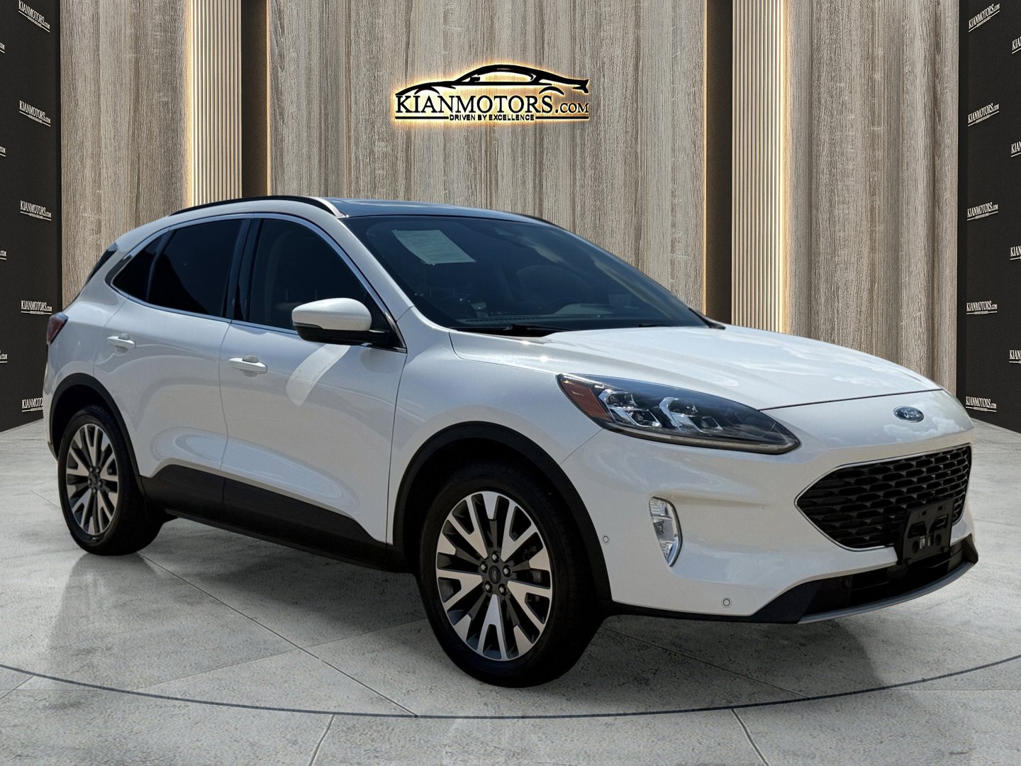 Used 2020 Ford Escape Titanium