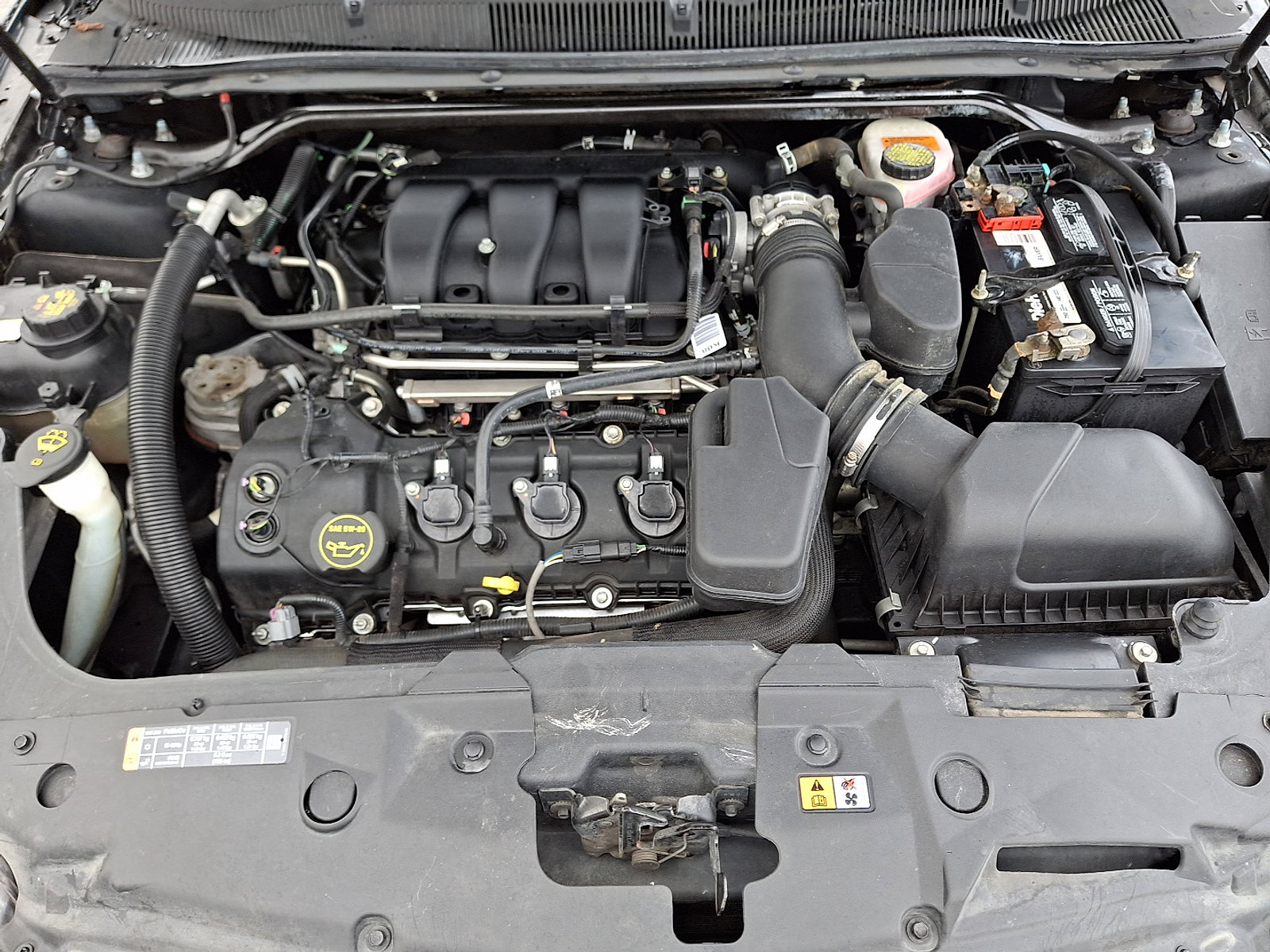 Used 2018 Ford Taurus Limited image 28