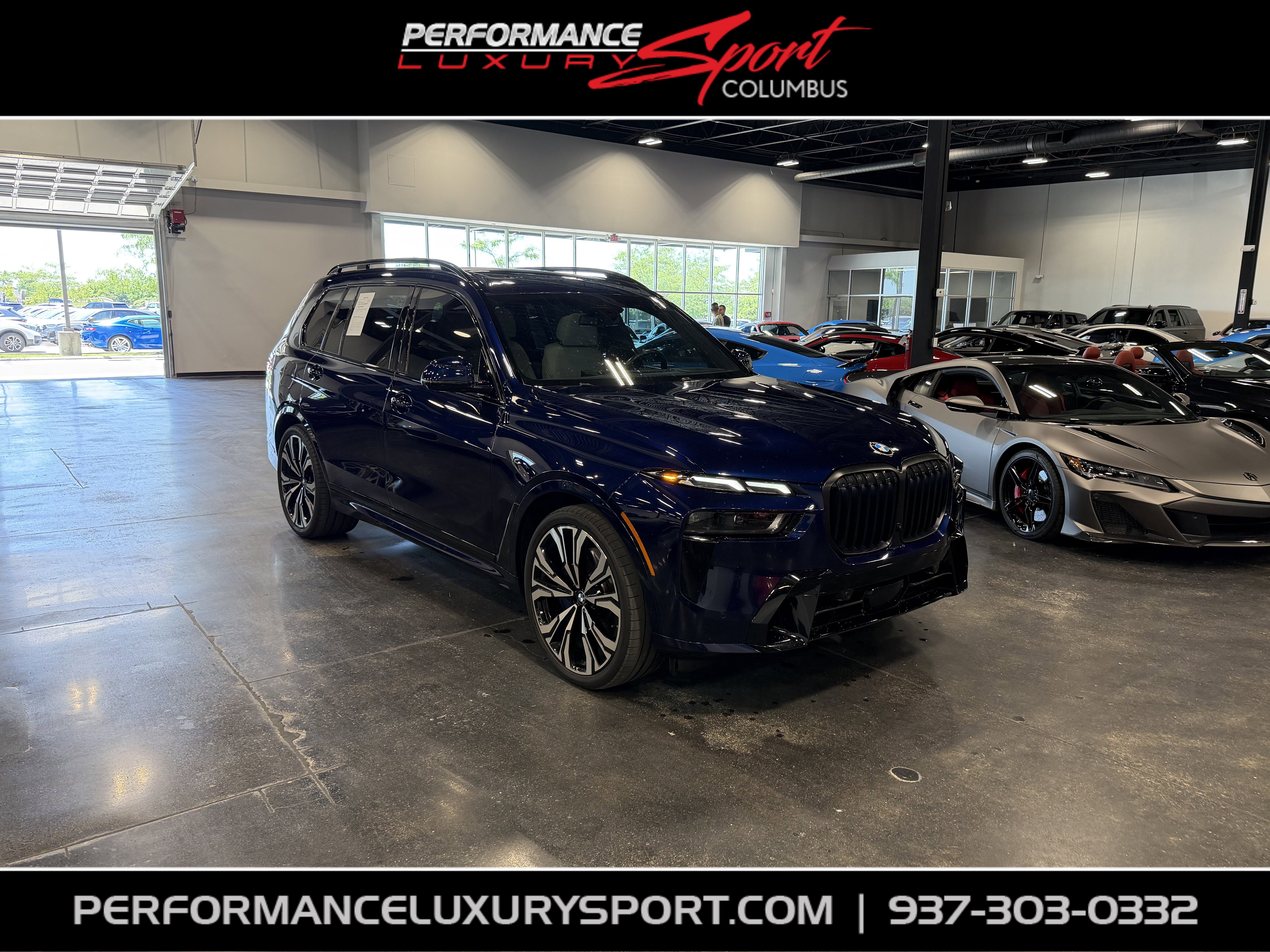 Used 2024 BMW X7 xDrive40i w/ M Sport Package AWD/4WD image 1