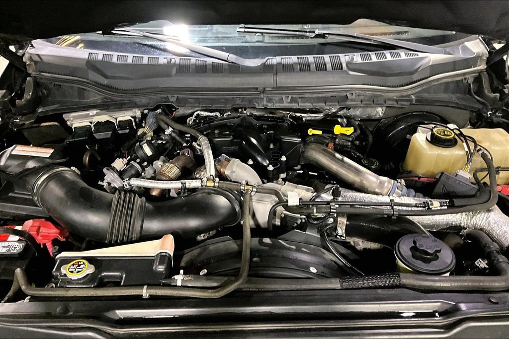 Used 2017 Ford F350 Lariat w/ Lariat Value Package image 28