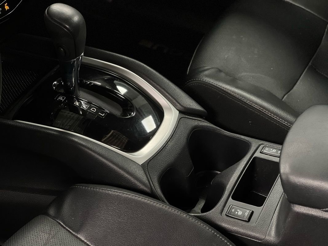 Used 2016 Nissan Rogue SL image 31