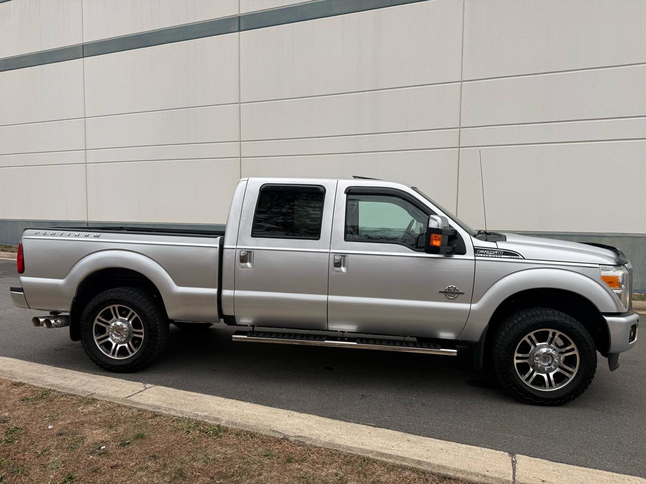 Used 2015 Ford F250 Platinum image 11