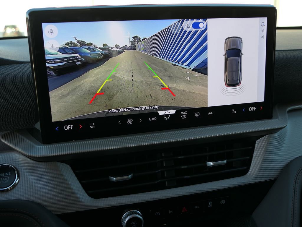 Used 2025 Ford Explorer Active w/ Active Comfort Package image 21