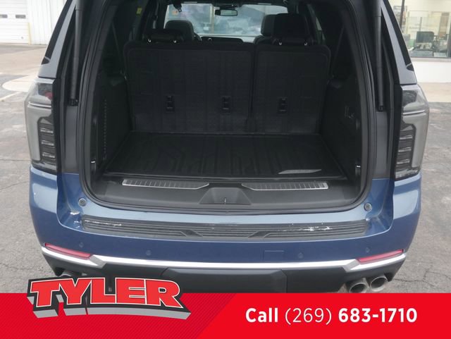 New 2026 Chevrolet Suburban Premier w/ Sun And Tow Package image 20