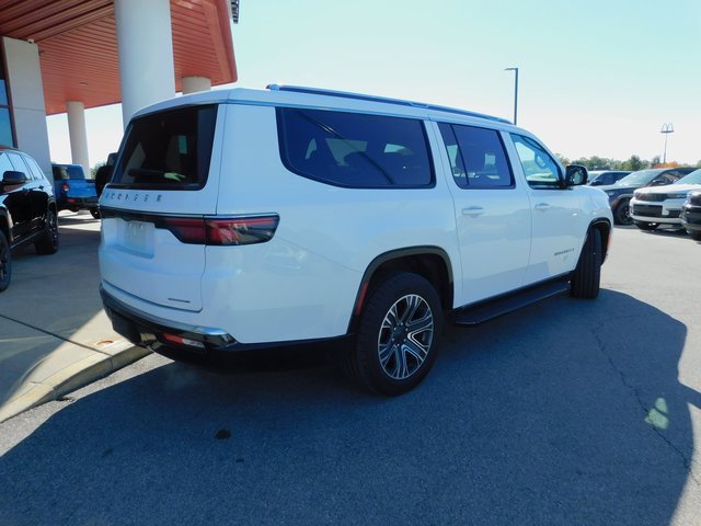 Used 2024 Jeep Wagoneer L Series II w/ Flexible Seating Group image 8