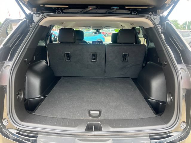 Used 2025 Chevrolet Blazer LT AWD/4WD image 15