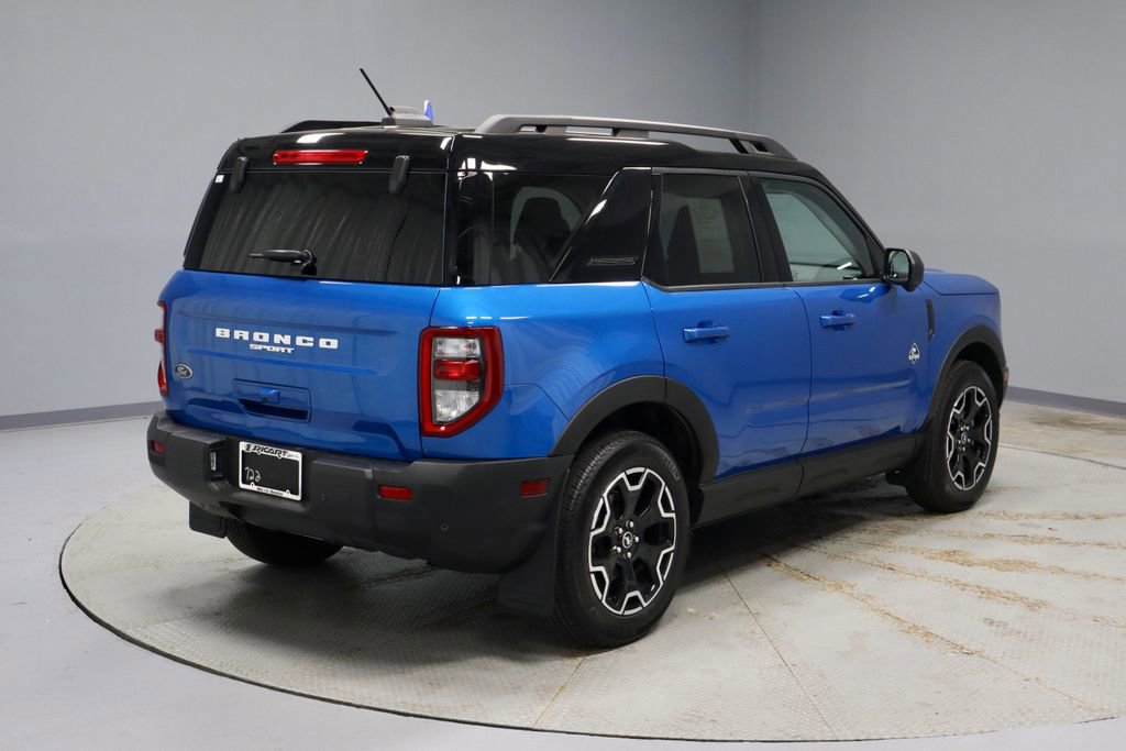 Certified 2025 Ford Bronco Sport Outer Banks w/ Outer Banks Tech Package+ image 13