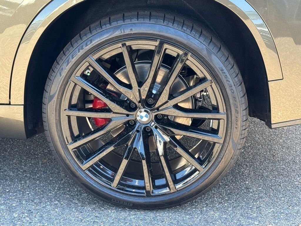 Used 2026 BMW X5 sDrive40i w/ M Sport Package image 16