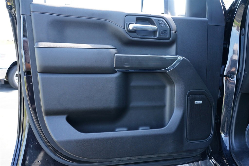 Used 2023 GMC Sierra 2500 AT4 w/ AT4 Premium Plus Package image 12