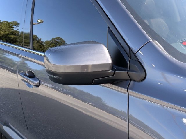 Used 2024 Honda Pilot Touring image 9