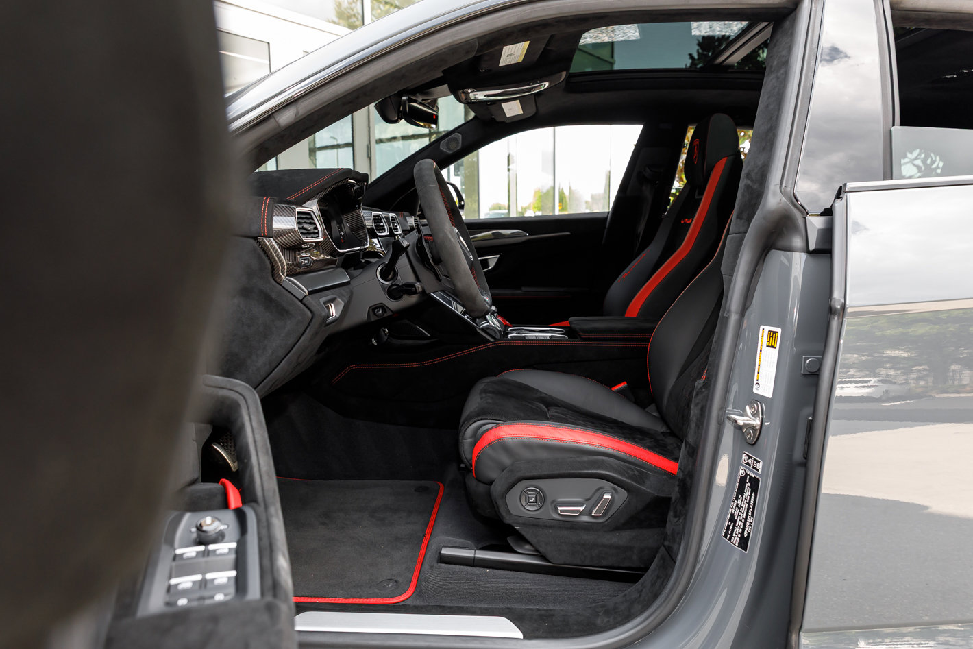 Used 2023 Lamborghini Urus Performante image 27