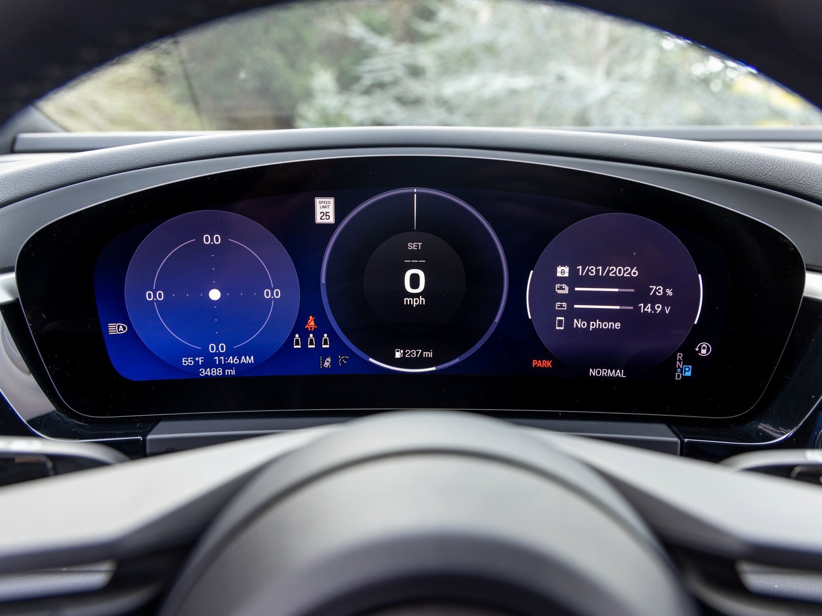 Certified 2025 Porsche Macan Electric image 32