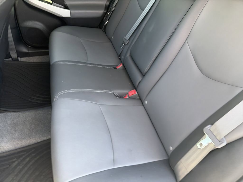 Used 2015 Toyota Prius Four FWD image 30