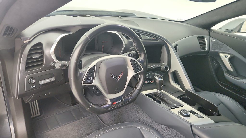 Used 2017 Chevrolet Corvette Z06 RWD image 16