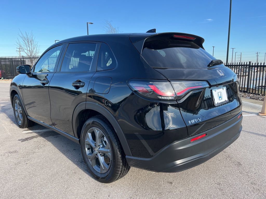 Certified 2026 Honda HR-V LX image 6