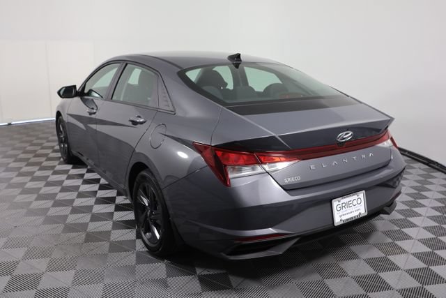 Certified 2023 Hyundai Elantra SEL FWD image 6