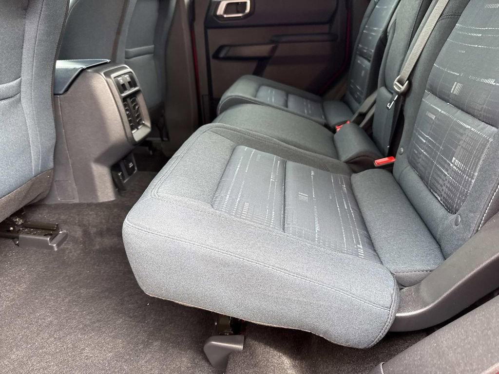 Used 2025 Ford Bronco Heritage Edition AWD/4WD image 17