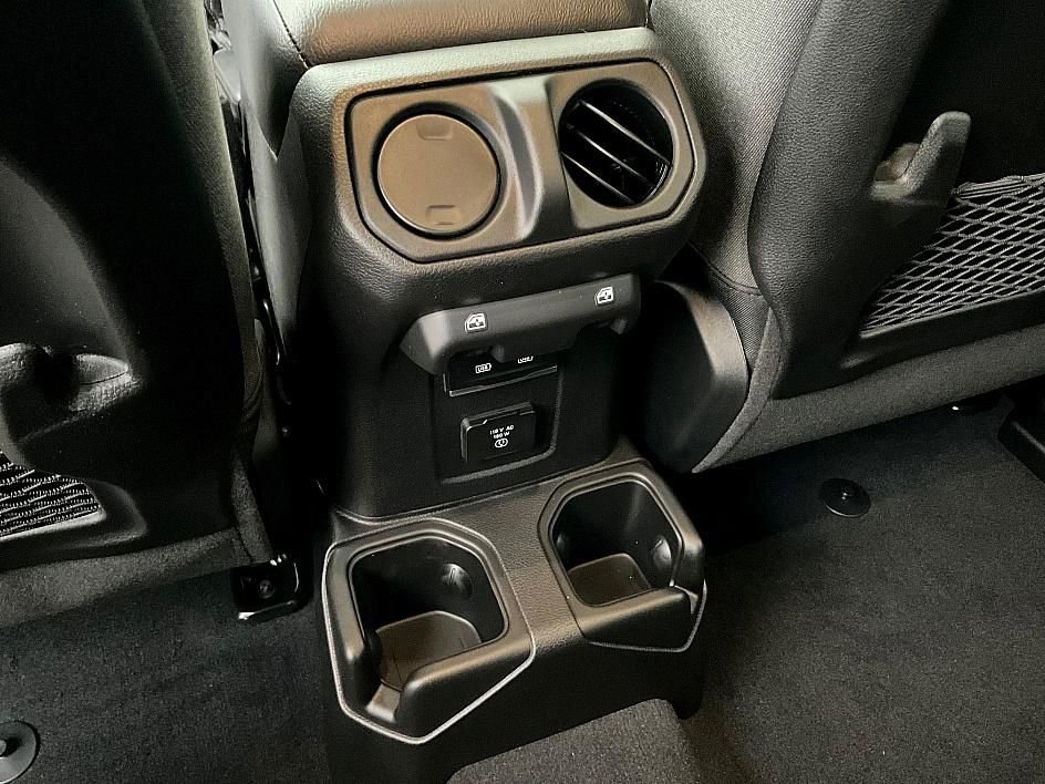 New 2026 Jeep Wrangler Unlimited Rubicon image 28