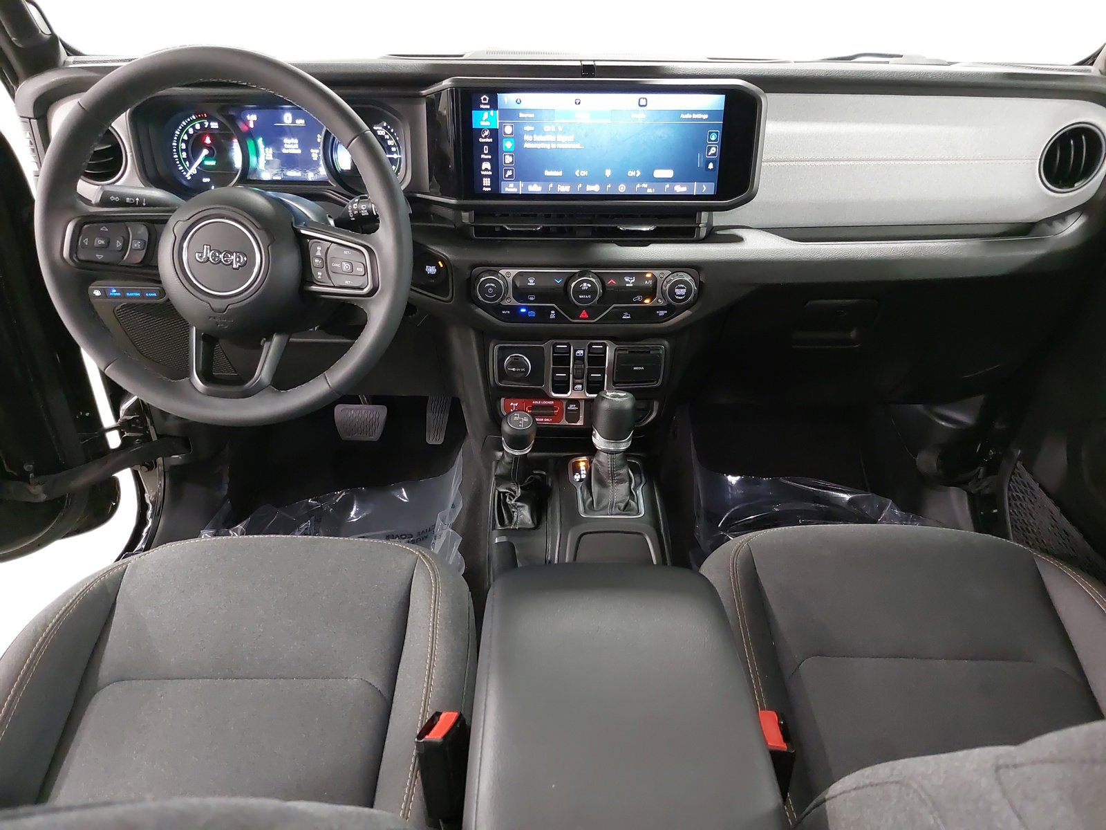 Used 2025 Jeep Wrangler Willys image 9