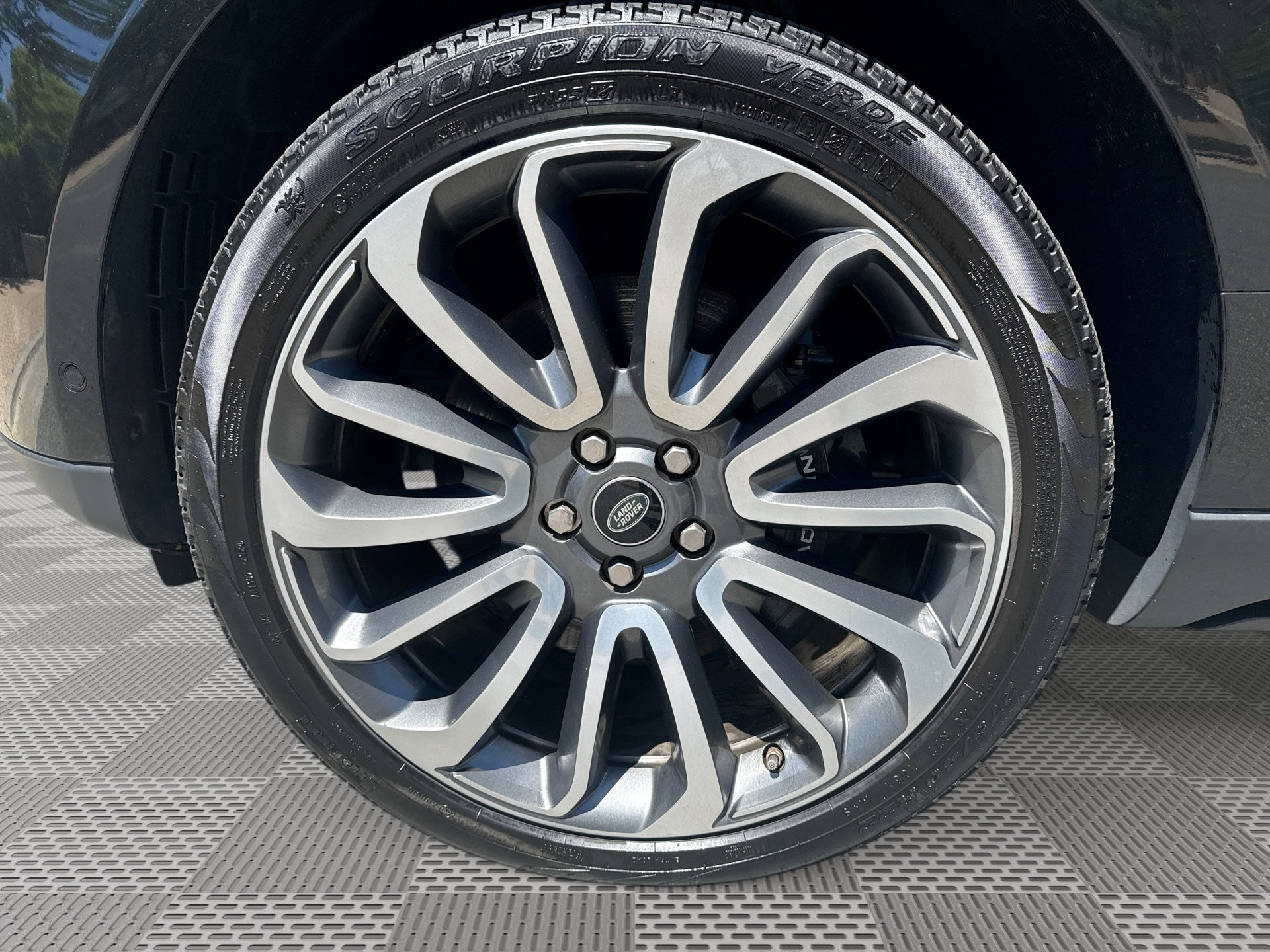 Used 2021 Land Rover Range Rover Long Wheelbase Autobiography AWD/4WD image 19