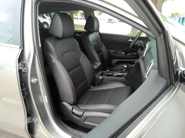 Used 2020 Kia Sportage EX FWD image 22