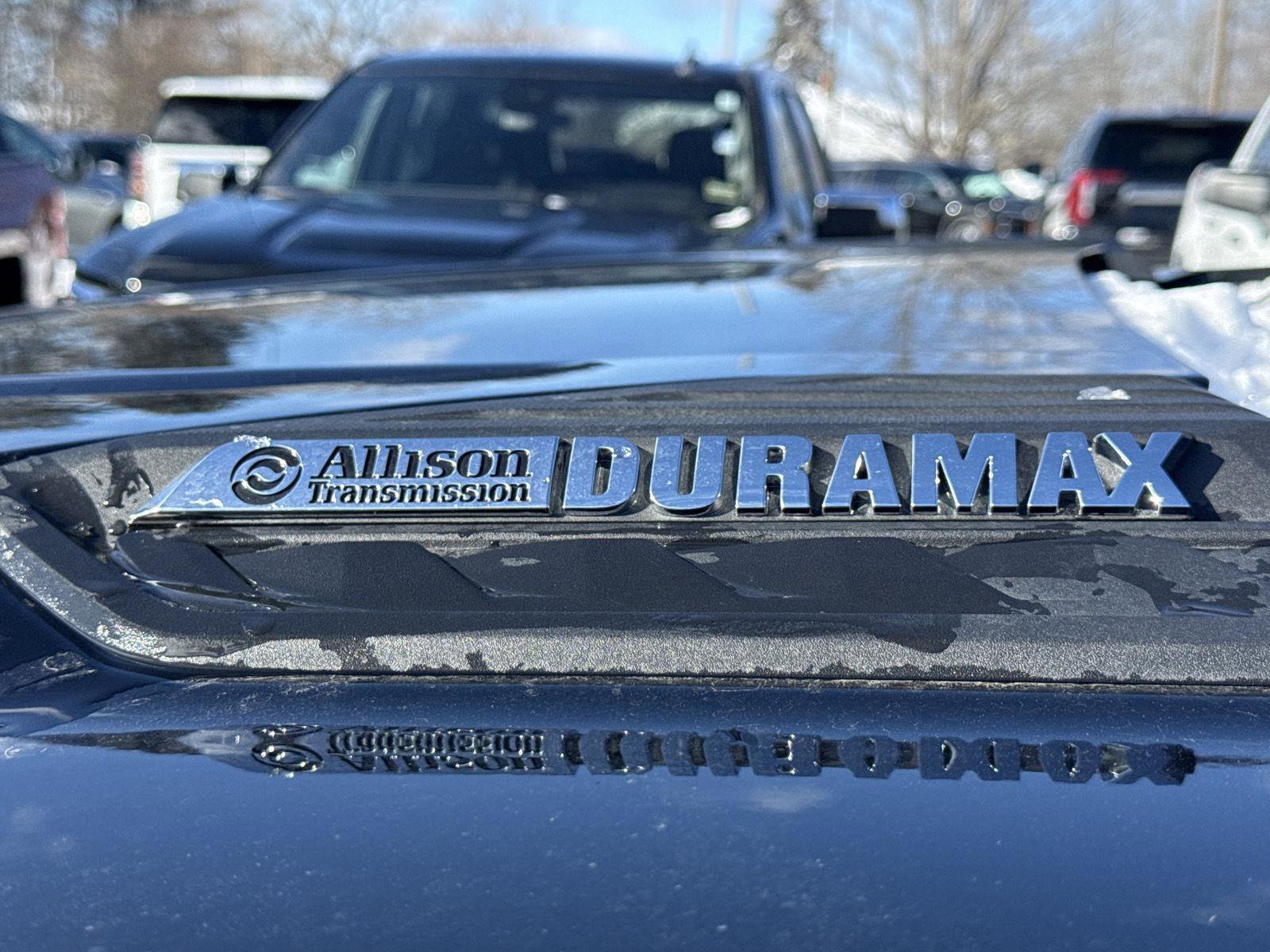 Used 2025 Chevrolet Silverado 2500 Custom w/ Custom Value Package AWD/4WD image 4