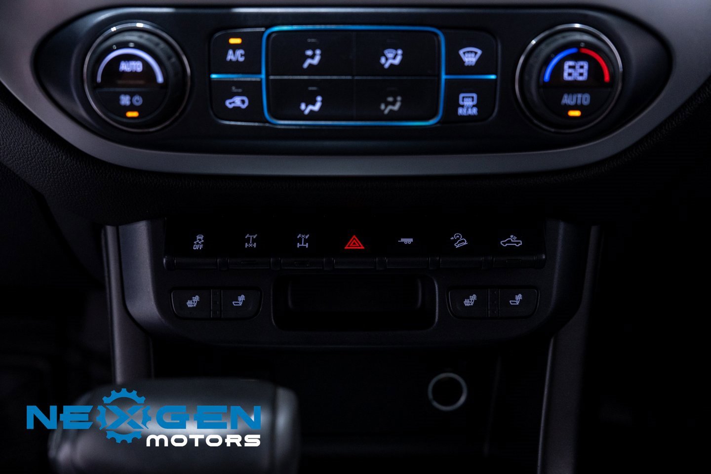 Used 2018 Chevrolet Colorado ZR2 image 15