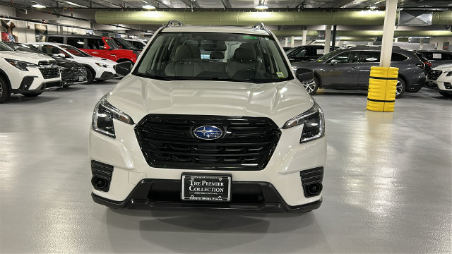 Used 2024 Subaru Forester AWD/4WD image 2