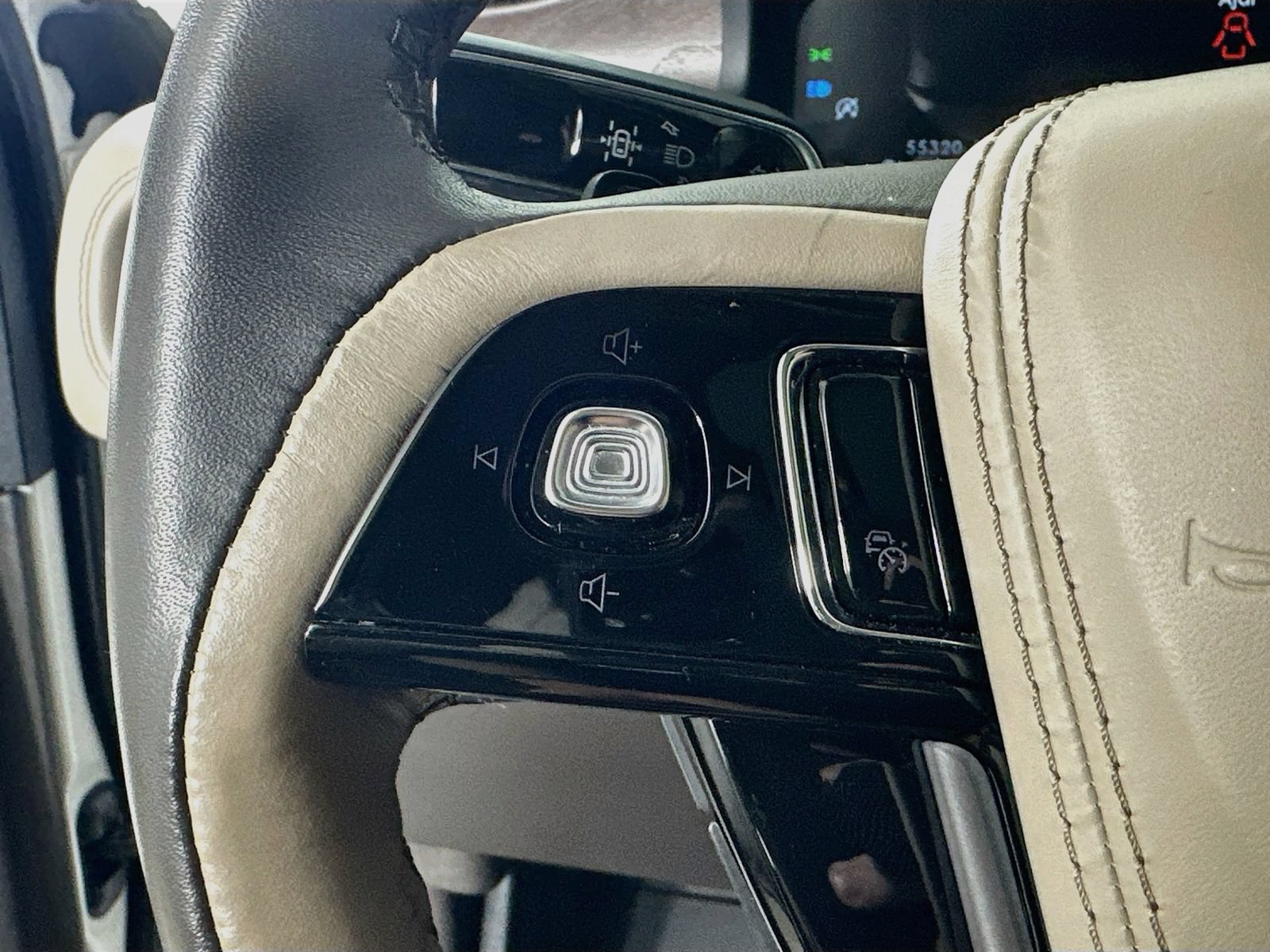 Used 2023 Lincoln Aviator Reserve w/ Equipment Group 201A AWD/4WD image 19