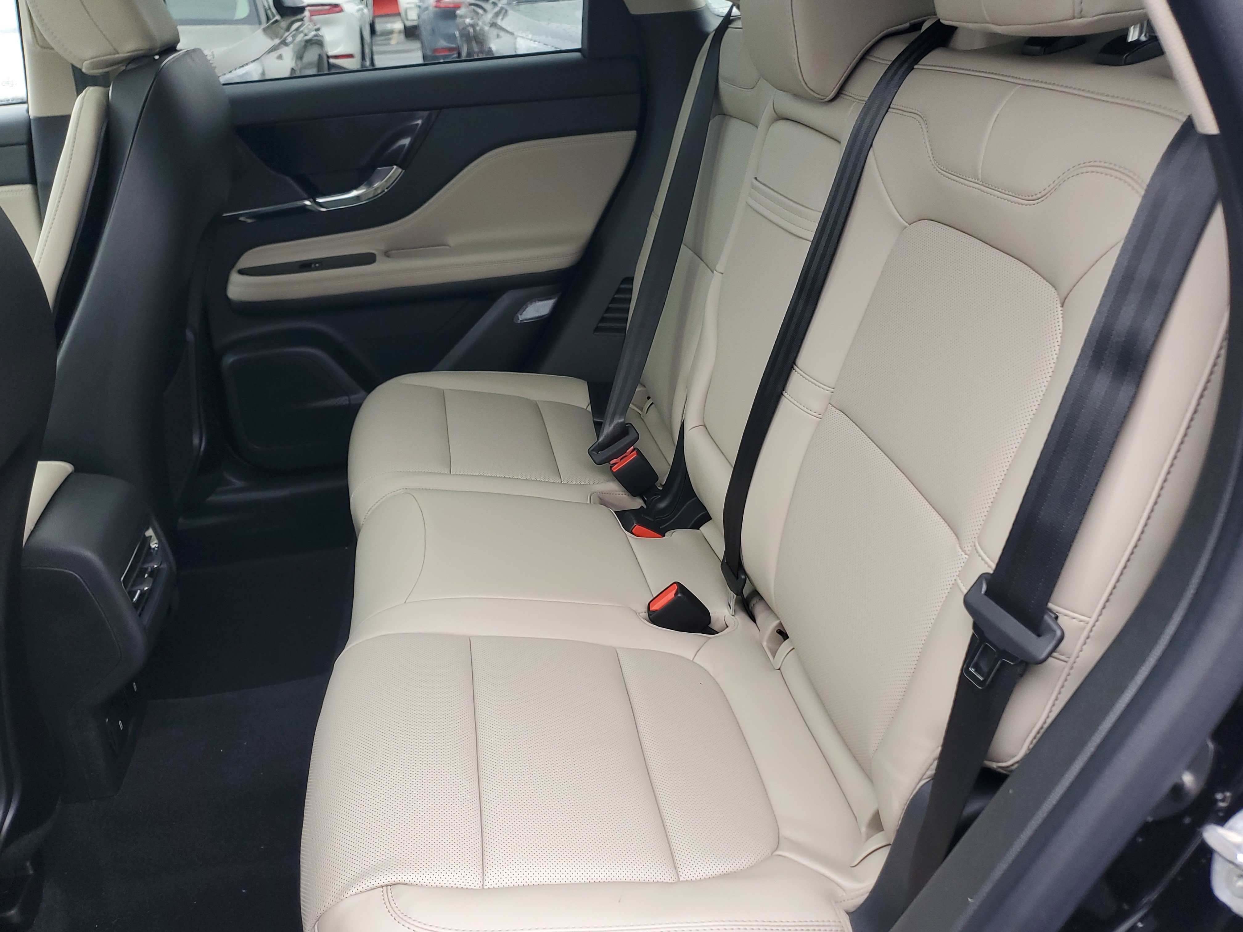 New 2026 Lincoln Corsair Premiere image 28