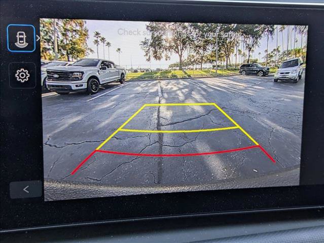 Used 2025 Hyundai Santa Cruz SEL FWD image 10