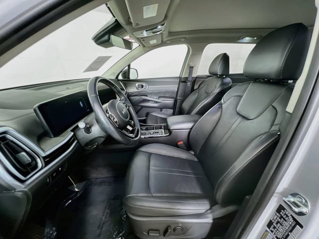 Used 2025 Kia Sorento SX AWD/4WD image 10