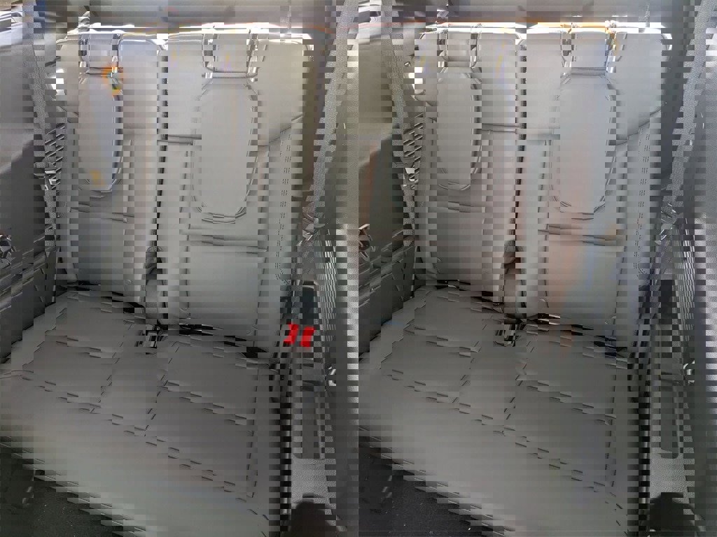 New 2026 Ford Explorer Active w/ Active Comfort Package image 19