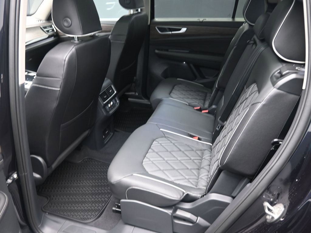 New 2025 Volkswagen Atlas SEL Premium R-Line image 23