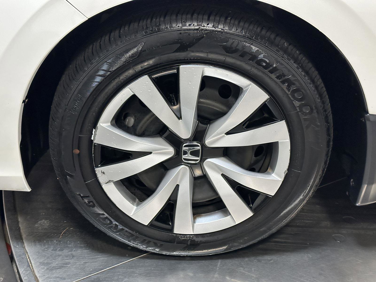 Certified 2024 Honda Civic LX image 18