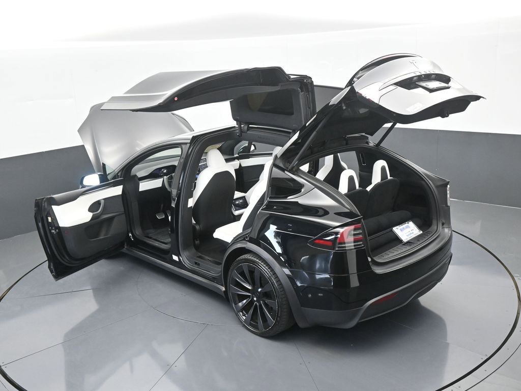 Used 2022 Tesla Model X Plaid image 62