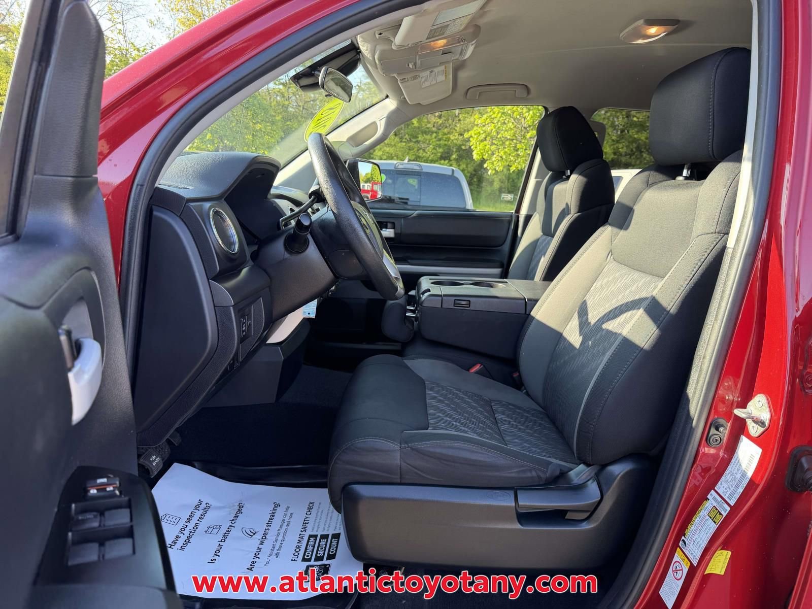 Used 2018 Toyota Tundra SR5 AWD/4WD image 17