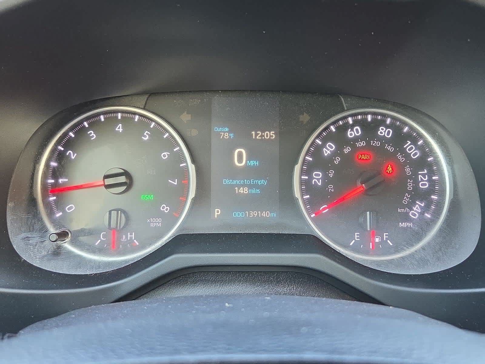 Used 2020 Toyota RAV4 XLE Premium FWD image 31