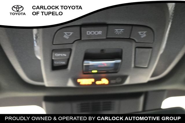 Used 2025 Toyota bZ4X FWD image 27
