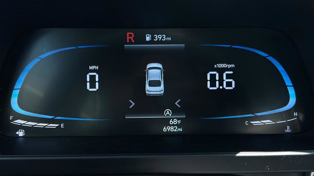Certified 2025 Hyundai Elantra SE image 22
