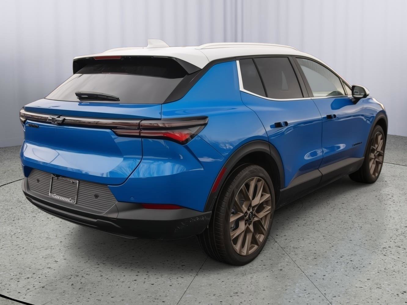 New 2026 Chevrolet Equinox EV LT image 8