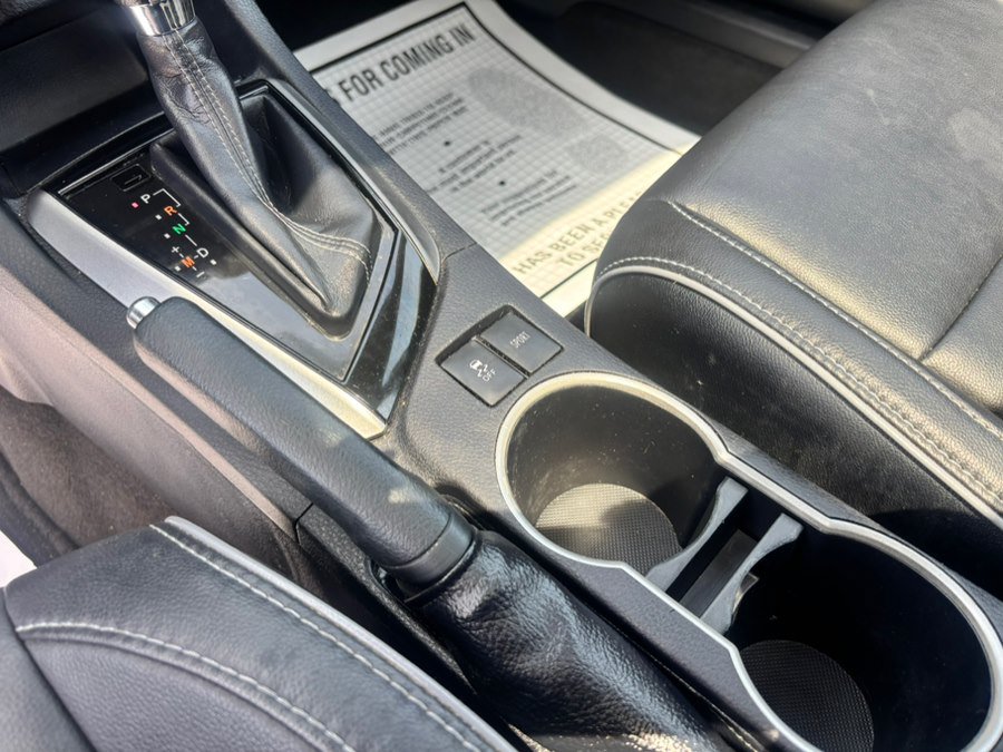 Used 2016 Toyota Corolla S Premium FWD image 30