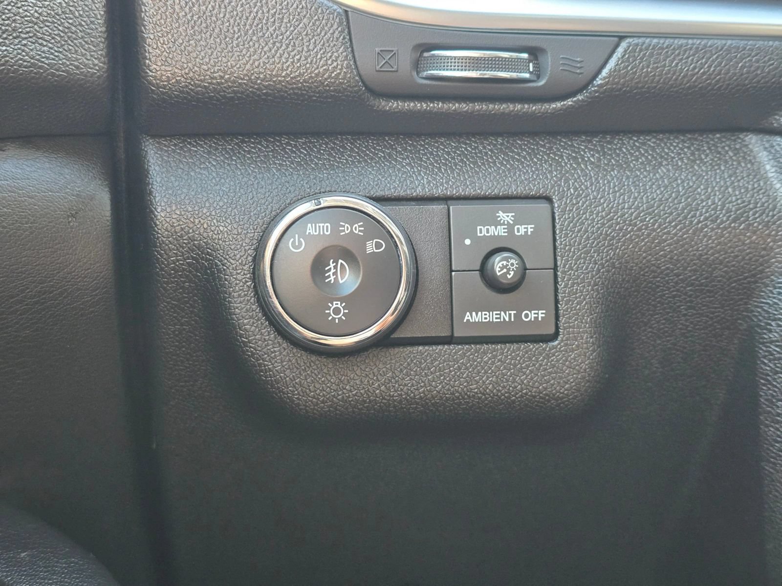 Used 2016 Chevrolet Traverse LT w/ Style and Technology Package FWD image 27